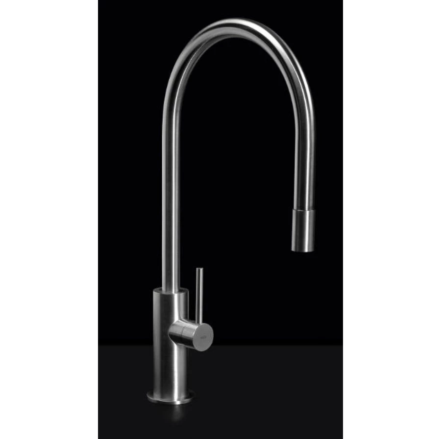 picture 3 A solid single-lever faucet with a pull-out spout