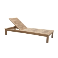 Picture Luxurious Saint Raphael lounge chair with wheels