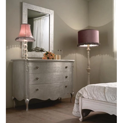 Picture Baroque chest of drawers from Italy
