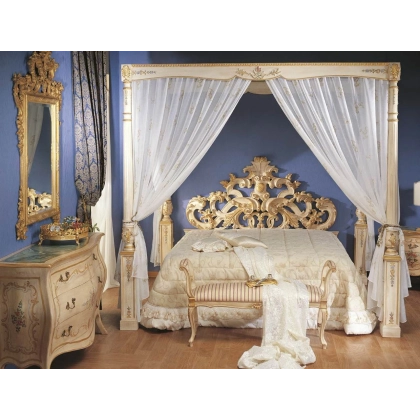 Picture Italian bed from Florence