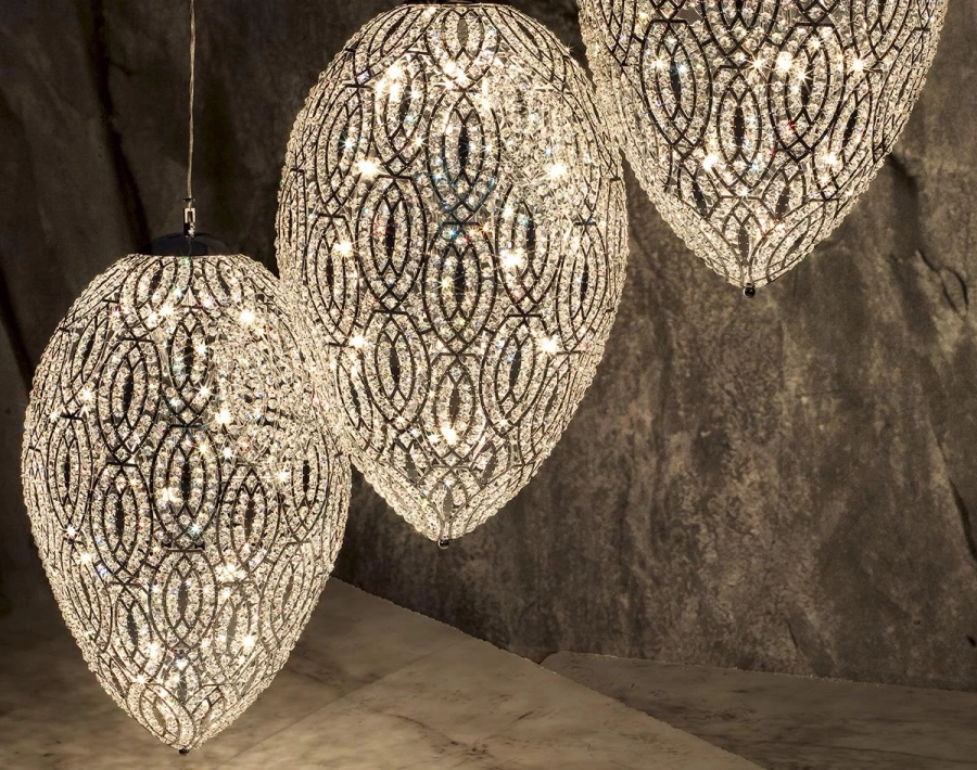 picture 4 A large designer chandelier by VG