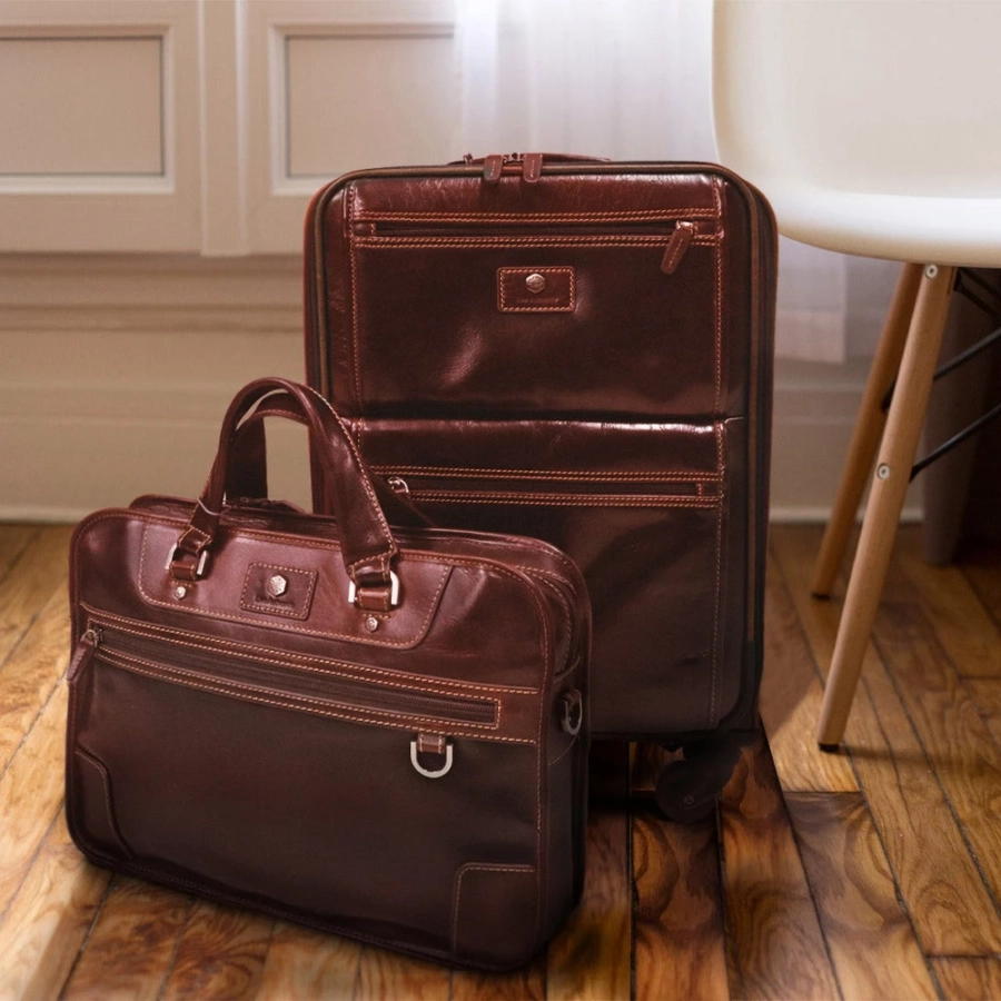 picture 6 Medium brown leather laptop bag