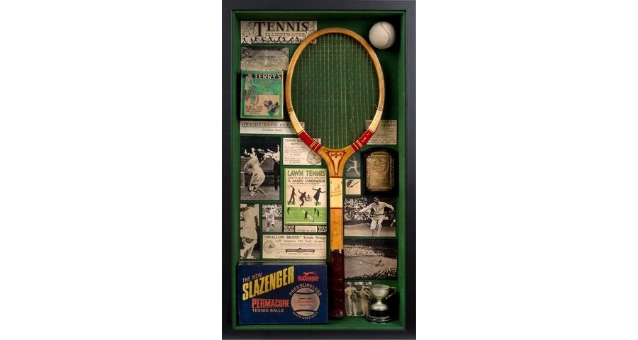 Bild 1 Antiker Tennisschläger