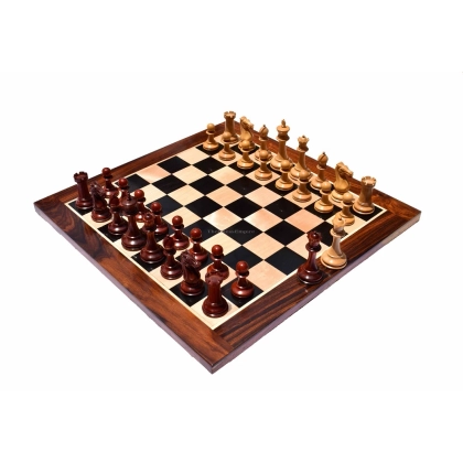 Zdjęcie Drewniana plansza z figurami do gry w szachy - The Chess Empire