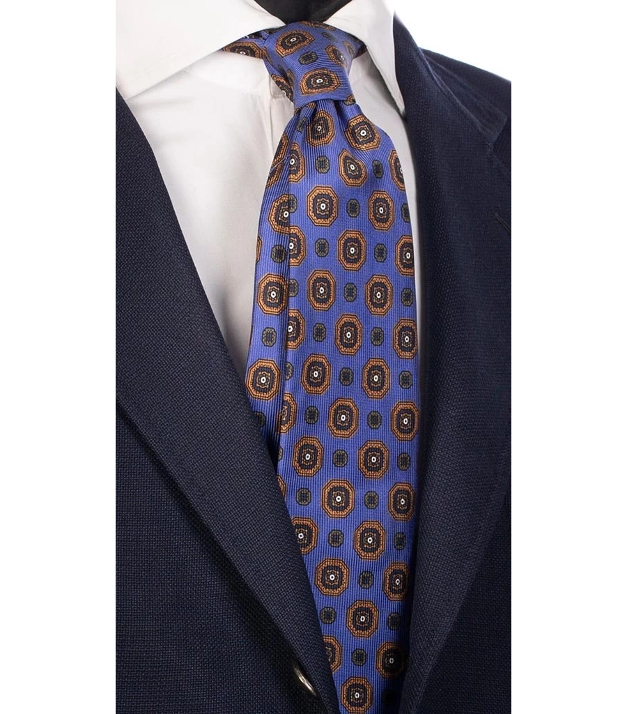 picture 1 A beautiful blue tie with elegant ceremonial patterns