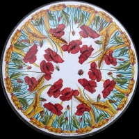 Bild Stilvolle Arbeitsplatte aus vulkanischer Lava für Garten und Terrasse, verziert mit einem Motiv aus Mohnblumen – Ceramiche Valchida