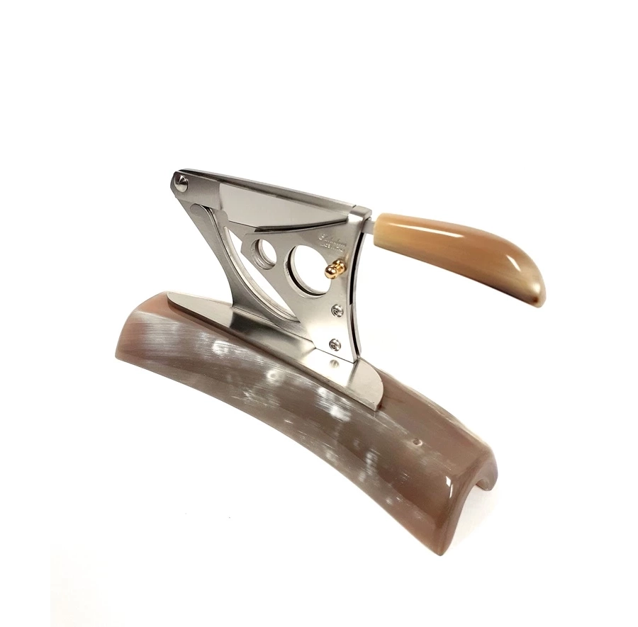 picture 7 An amazing cigar cutter - as a gift