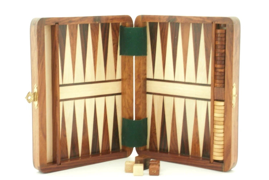 Bild 1 Backgammon-Spiel aus Holz, faltbar 20x15x4 cm
