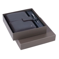 Picture Office accessories made by a Turkish manufacturer in elegant packaging