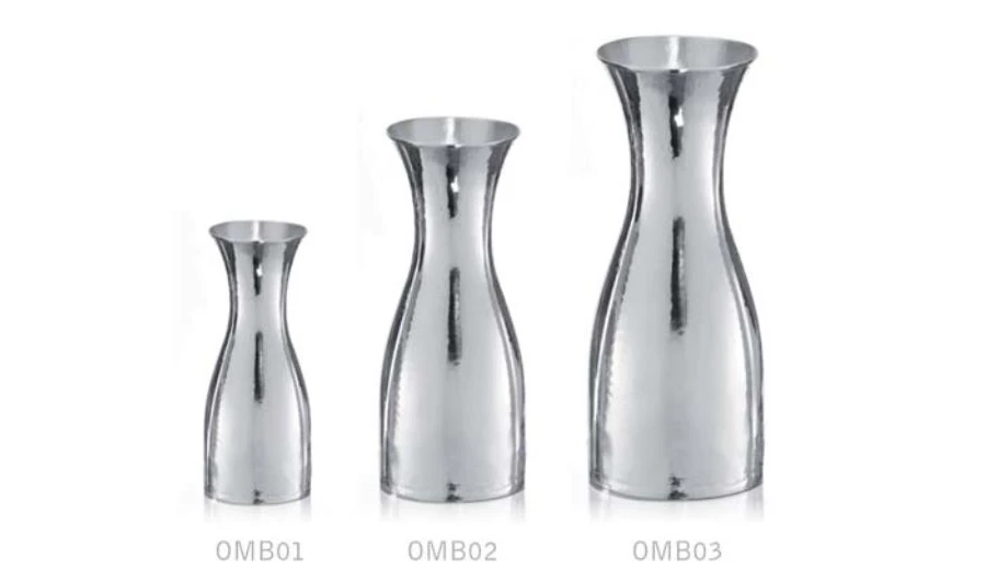 picture 1 A prestigious copper carafe in a modern style