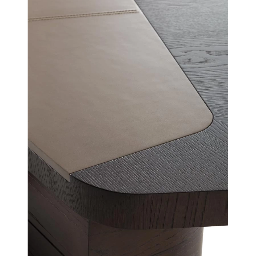 Bild 6 Renommierter italienischer Schreibtisch