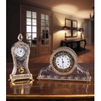 Picture Luxurious crystal clock with gold accessories for your desk